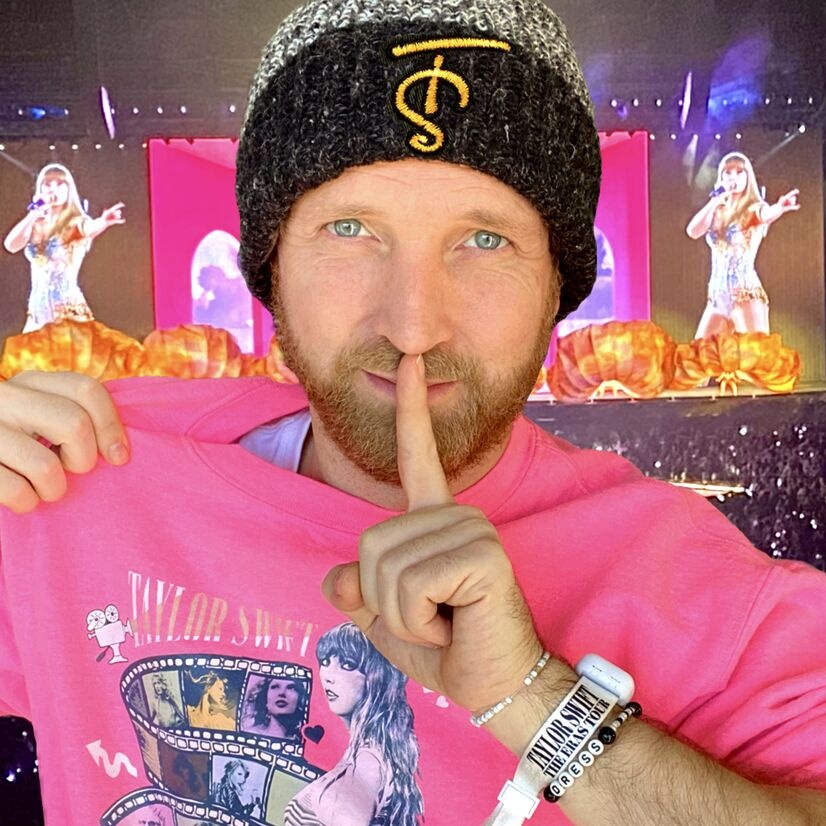 Sneaking Into Taylor Swift Cost Me $1989